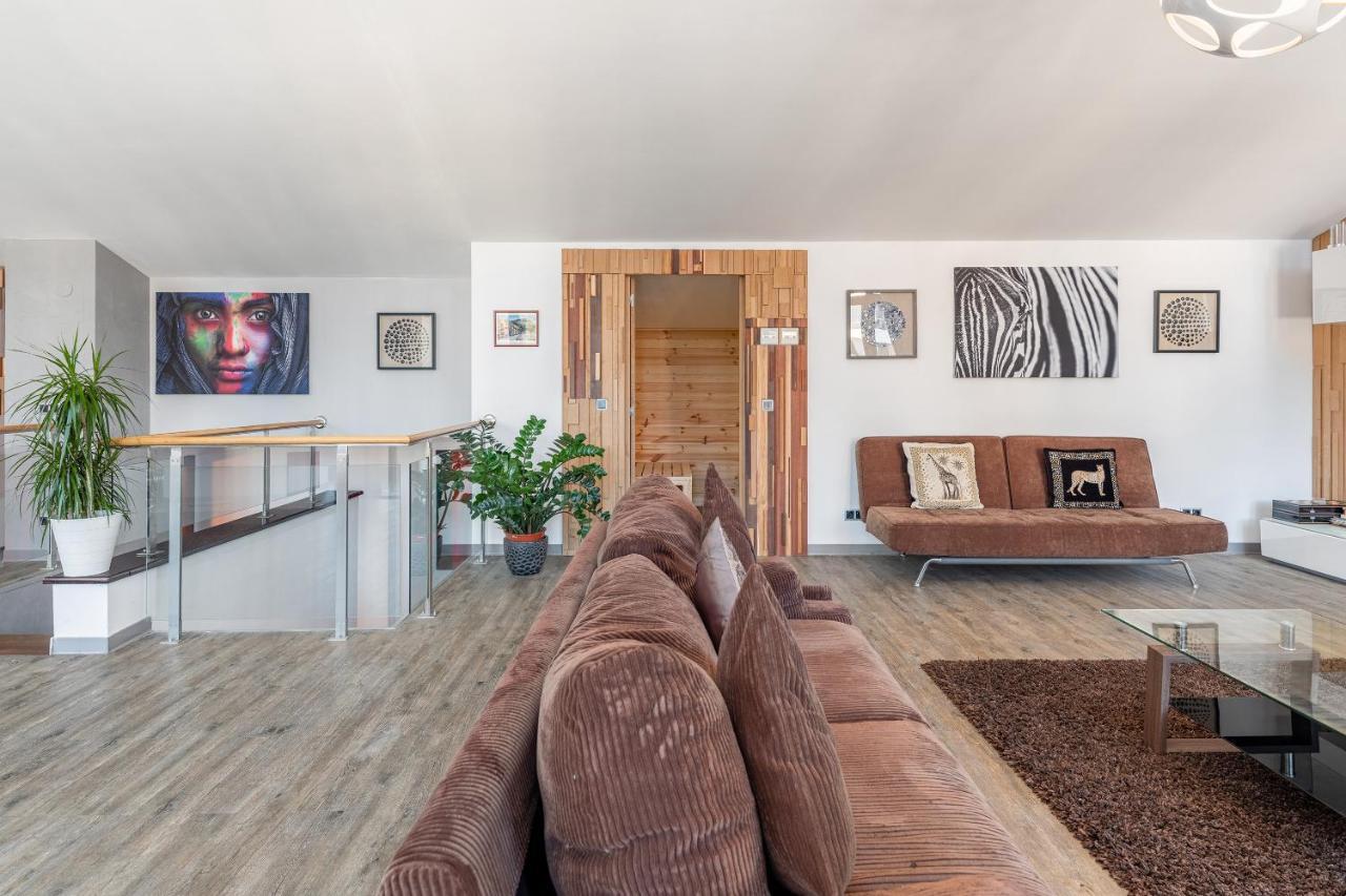 A50 Cape Town Penthouse - Silver Mountain โปยานาบราซอฟ ภายนอก รูปภาพ